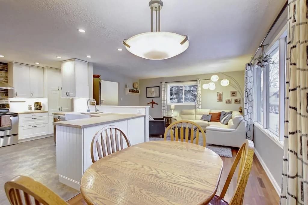 1419 109 Avenue SW, Calgary