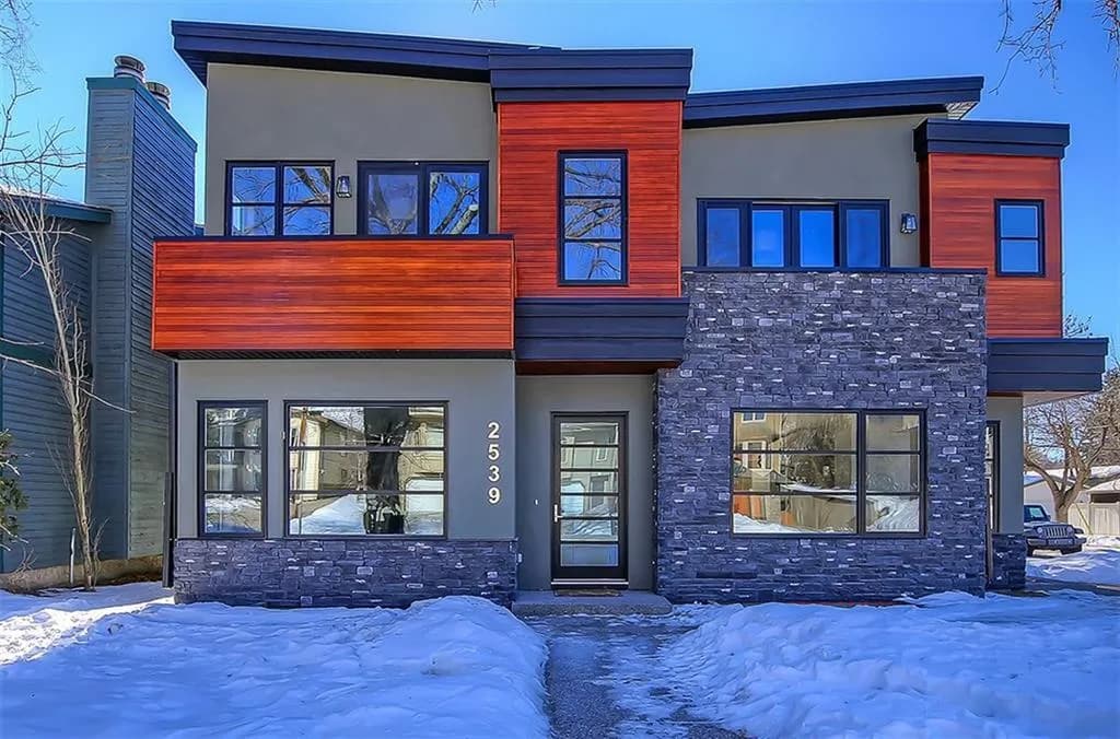 2539 7 Avenue NW, Calgary